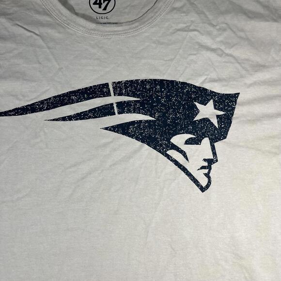 NWT New England Patriots Men’s Large '47 Brand Dusted Khaki T-Shirt NFL Apparel - Picture 2 of 9